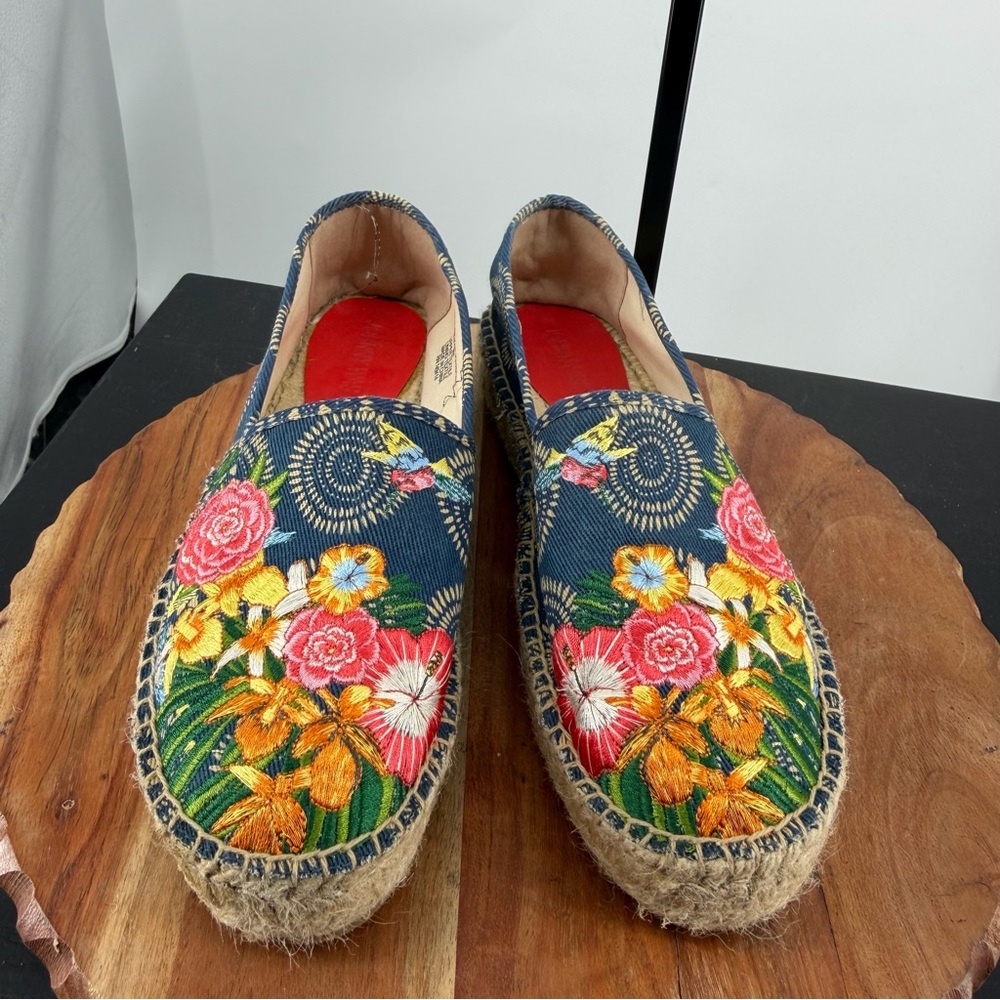 Johnny Was‎ Anenome espadrille slip-on shoes floral embroidery blue canvas sz 9